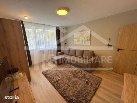 Apartament cu 2 camere, 55 mp, decomandat, Zona UMFST - Fotografie 3
