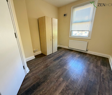 3 bedroom end of terrace house to rent - Photo 3