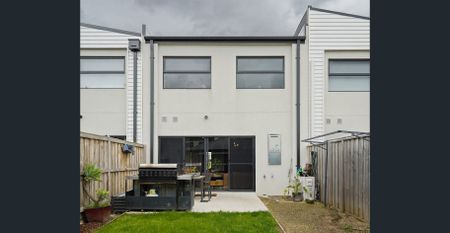 Spacious and Versatile Three-Bedroom Townhome in Prime Family Location!! - Photo 4