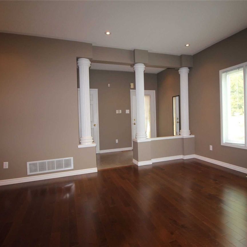 For Lease - 70 Futura Avenue, Richmond Hill, Ontario - Photo 1
