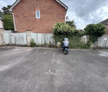 Lansdown Grove, CHIPPENHAM - Photo 2