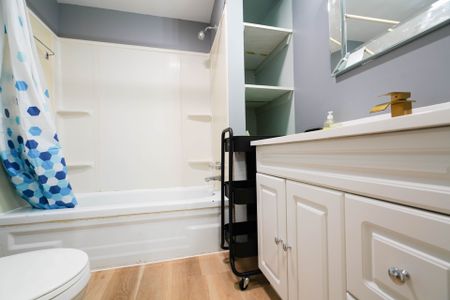 For Lease - 1329 Ernest Avenue, London South, Ontario - Photo 2