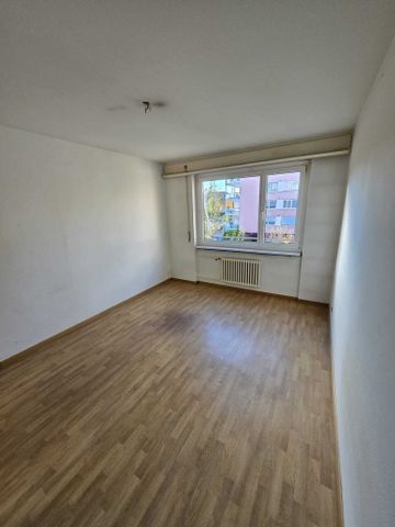 Rent a 4 ½ rooms apartment in Aarau - Foto 3