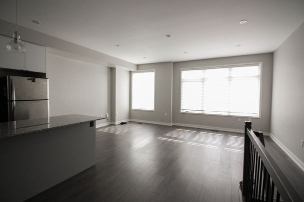 For Lease - 3057 Ernest Appelbe Boulevard, Oakville, Ontario - Photo 1