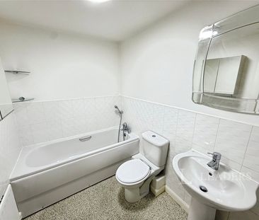 5 bedroom house to rent Viscount Gardens, Eastleigh, SO50 - Photo 5