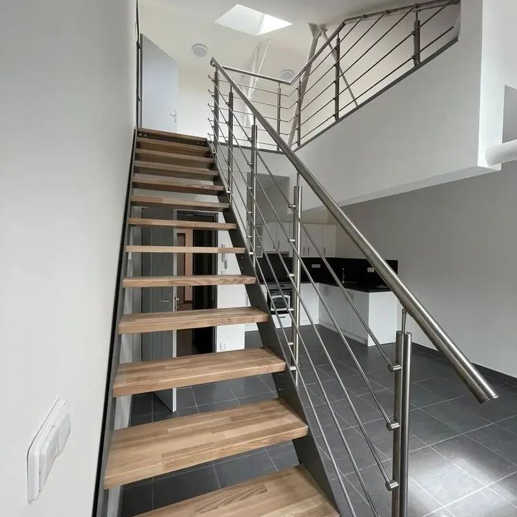 Prostorný mezonetový byt 3+kk, 72,2 m - Fotografie 1