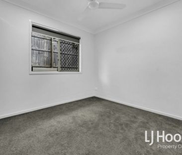 Great Location - Two Living Zones - Modern Living! - Photo 1