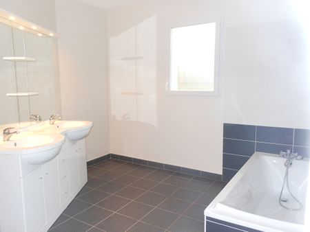 Location Maison 5 pièces 139m² - Photo 5