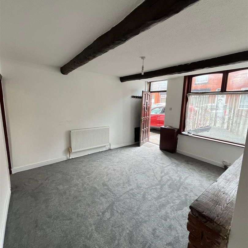 Huxley Street, Bolton BL1, London - Photo 1