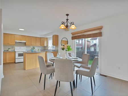 For Lease - 462 Staines Road, Toronto, Ontario - Photo 4