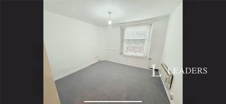 2 bedroom apartment to rent Clarence Court, Clarence Road, Cheltenham, GL52 - Photo 4