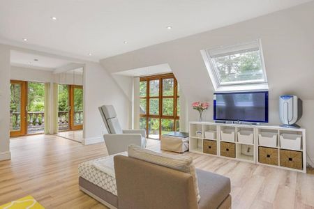 5 bedroom detached house to rent - Photo 4