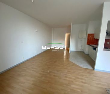 Appartement T2 bis rénové au centre ville de Vesoul - Photo 2