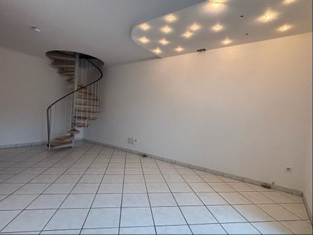 Charmante Maisonette-Dachgeschosswohnung mit 3,5 Zimmern und Süd-Balkon - Photo 5