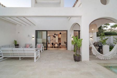 4 bedroom luxury Villa for rent in The Golden Mile, Marbella, Andalusia - Photo 5