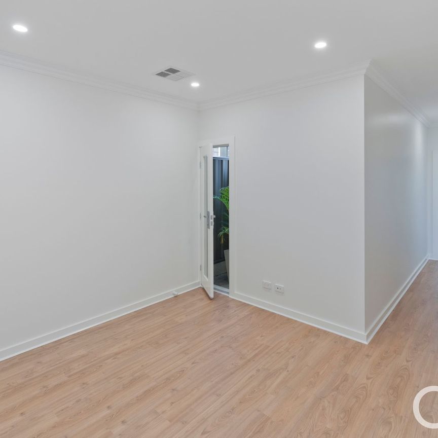 Open The Door To Modern And Spacious Living - Photo 1