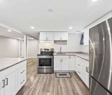 For Lease - 41 Donna Street Unit# B, Meadowlands - Crestview and Ar... - Photo 1