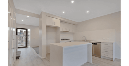 Absolute Convenience - Opposite to Riverdale Village! - Photo 5