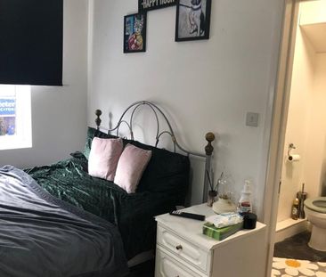 Studio Flat, Roberts St, CR0 - Photo 2