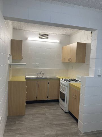 1 BEDDER ON THE SKIRTS OF THE CITY! (UNFURNISHED) - Photo 3