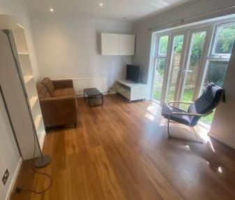 Browmere Drive, West Didsbury, Manchester, M20 - Photo 2