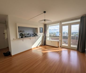 Location Appartement 3 pièces 54m² MONT ST AIGNAN 76130 - Photo 1