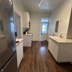 Magnifique 3 1/2 meublé nouvellement rénové - Montcalm - Photo 2