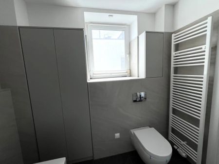 Moderne, klimatisierte 3-Zimmerwohnung mit großer Dach-Terrasse - Photo 2