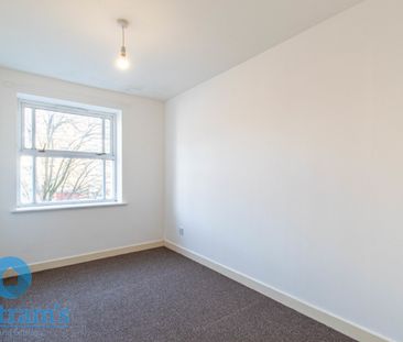 2 bed Flat for Rent - Photo 5