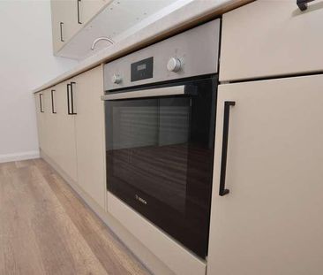 Queensway House, London Road, Redhill, Surrey, RH1 - Photo 6