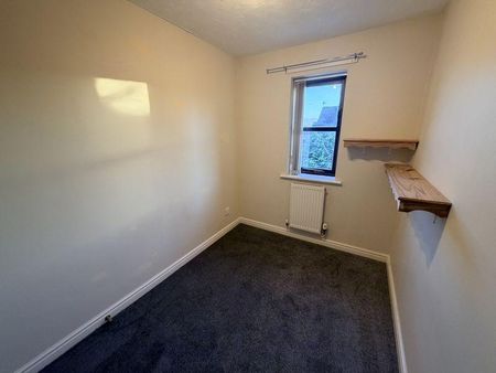 3 bedroom semi-detached house to rent - Photo 2
