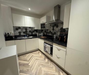 1 bedroom flat to rent - Photo 3