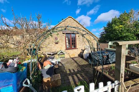 1 bedroom barn conversion to rent - Photo 3