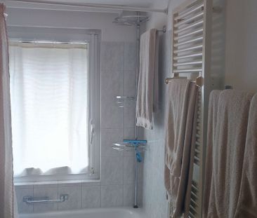 MAISON DE 4 PIÈCES À OBERGLATT (ZH), MEUBLÉE, TEMPORAIRE - Foto 1