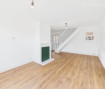 3 bedroom end of terrace house to rent - Photo 4
