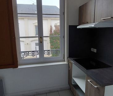 Appartement 3 pièces 59m2 REIMS 775 euros - Photo 2