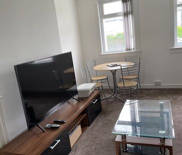 3 Bed Flat, Manor Drive, AB16 - Photo 3