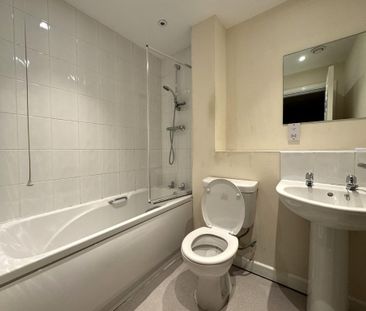 1 bedroom flat to rent - Photo 2