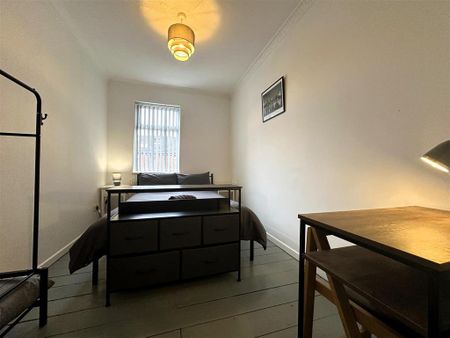 4 bedroom house to rent - Photo 3