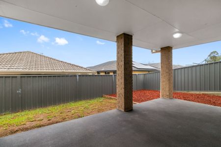 Modern Lifestyle - Photo 2