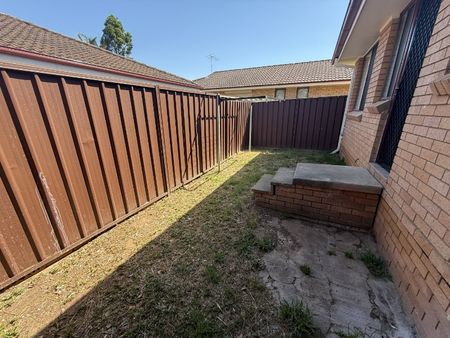 30 Currawong Street - Photo 2