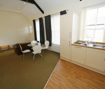 2 bedroom apartment to rent - Photo 2