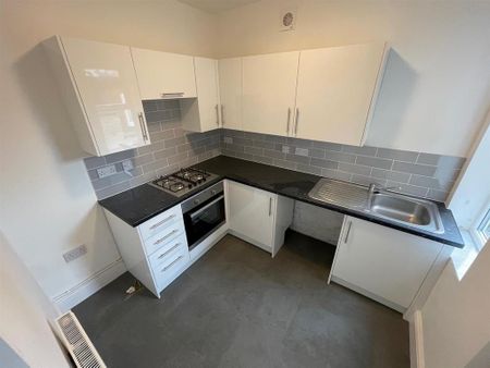 2 bedroom terraced house to rent - Photo 5