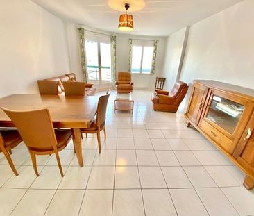 Location Appartement 3 pièces Meublé 73m² LYON 7ème - Photo 2