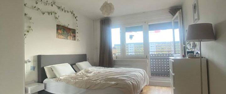 Modern eingerichtete 3-Zimmer-Wohnung mit Balkon - Foto 1