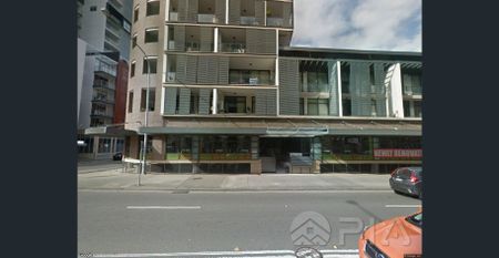 Modern 2 bedrooms apartment for lease in heart of Parramatta - Photo 3