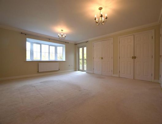 5 Bedroom Detached To Let - Photo 1