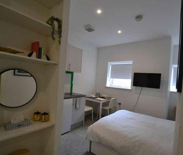 London Road, Kingston Upon Thames, KT2 - Photo 1