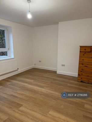 3 bedroom maisonette to rent - Photo 1