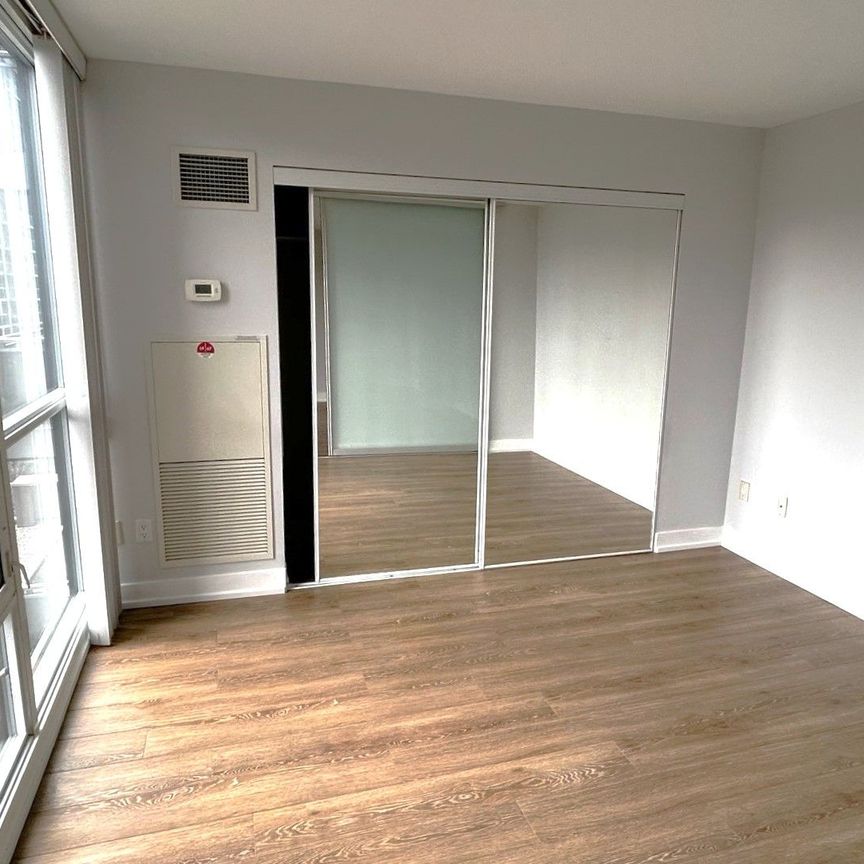 For Lease - 23 Sheppard Avenue Unit# 806, Toronto, Ontario - Photo 1